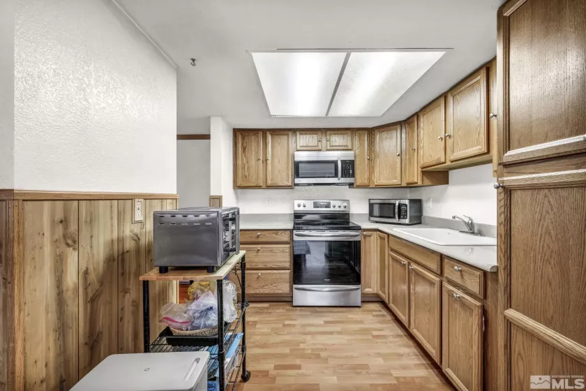 995 Adrian Way, Sparks, Nevada 89431, 3 Bedrooms Bedrooms, ,1 BathroomBathrooms,Residential,For Sale,Adrian Way,250005551