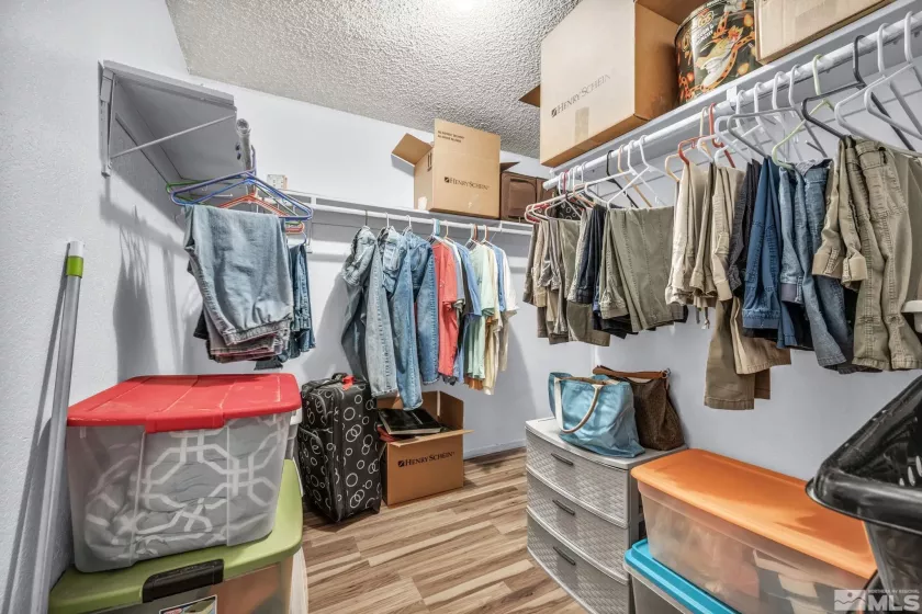 995 Adrian Way, Sparks, Nevada 89431, 3 Bedrooms Bedrooms, ,1 BathroomBathrooms,Residential,For Sale,Adrian Way,250005551