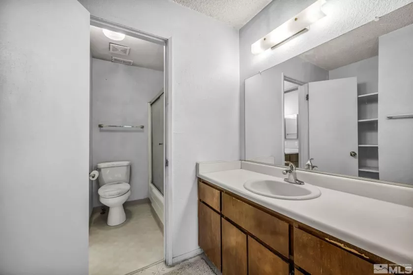 995 Adrian Way, Sparks, Nevada 89431, 3 Bedrooms Bedrooms, ,1 BathroomBathrooms,Residential,For Sale,Adrian Way,250005551
