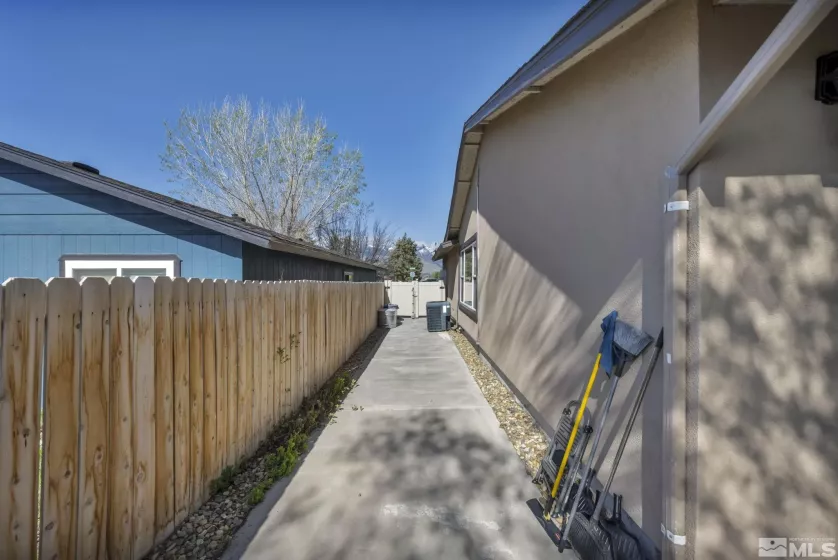 1197 Monte Rosa Dr, Carson City, Nevada 89701, 4 Bedrooms Bedrooms, ,2 BathroomsBathrooms,Residential,For Sale,Monte Rosa Dr,250005563