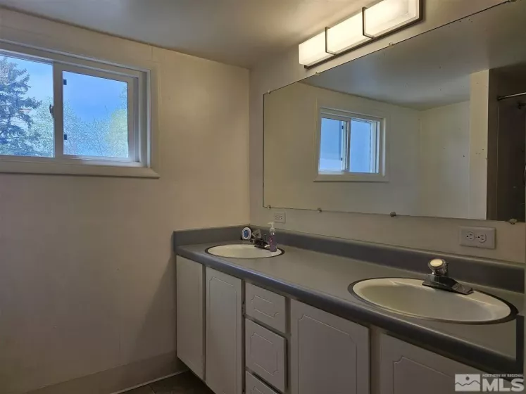 311 Main St, Yerington, Nevada 89447, 1 Bedroom Bedrooms, ,1 BathroomBathrooms,Residential,For Sale,Main St,250005421