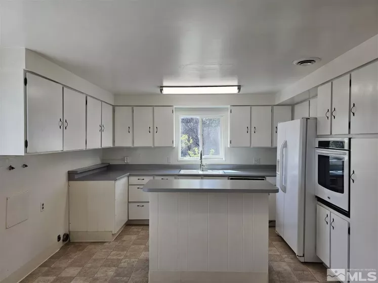 311 Main St, Yerington, Nevada 89447, 1 Bedroom Bedrooms, ,1 BathroomBathrooms,Residential,For Sale,Main St,250005421