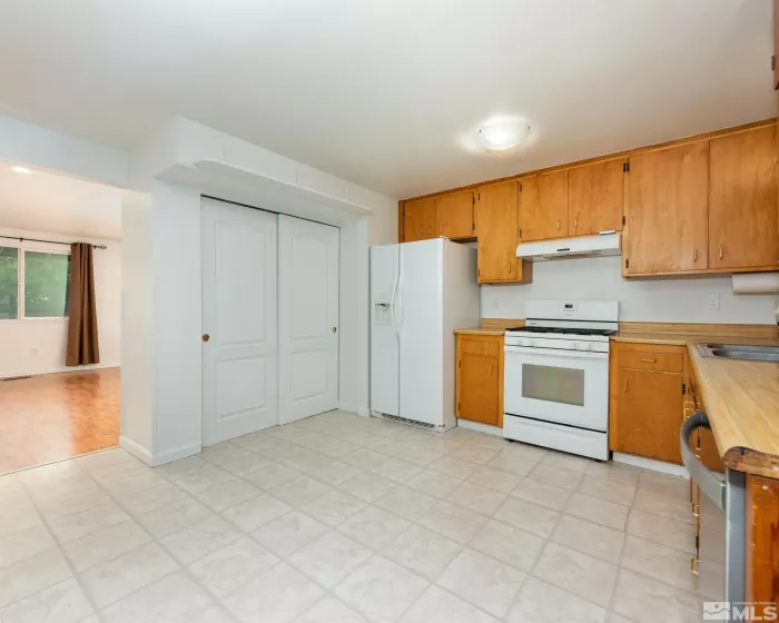 1357 Toler Ave, Gardnerville, Nevada 89410, 3 Bedrooms Bedrooms, ,2 BathroomsBathrooms,Residential,For Sale,Toler Ave,250005565