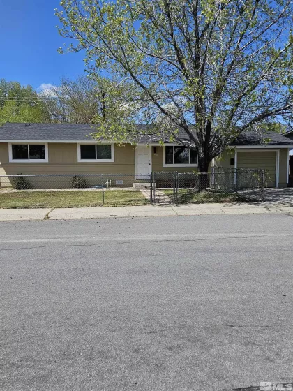 700 Cottonwood, Carson City, Nevada 89701, 3 Bedrooms Bedrooms, ,1 BathroomBathrooms,Residential,For Sale,Cottonwood,250005567
