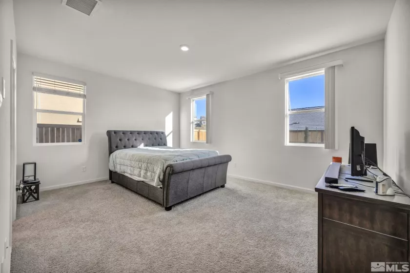 7962 Flint Springs Dr, Sun Valley, Nevada 89433, 4 Bedrooms Bedrooms, ,2 BathroomsBathrooms,Residential,For Sale,Flint Springs Dr,250000531
