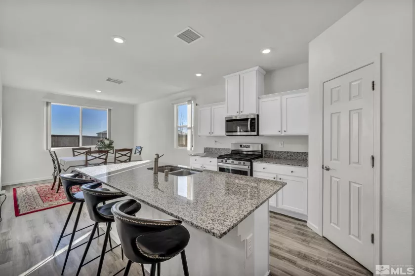 7962 Flint Springs Dr, Sun Valley, Nevada 89433, 4 Bedrooms Bedrooms, ,2 BathroomsBathrooms,Residential,For Sale,Flint Springs Dr,250000531