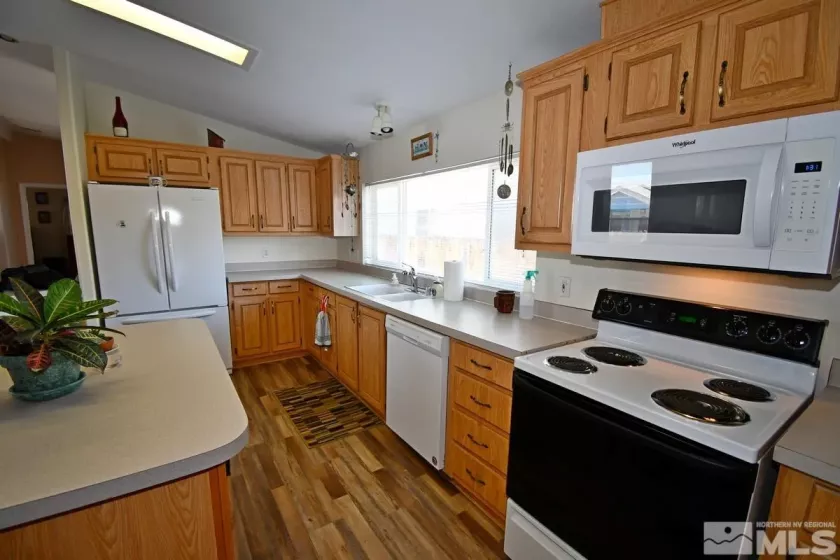 229 Mark Street, Gardnerville, Nevada 89410, 3 Bedrooms Bedrooms, ,2 BathroomsBathrooms,Residential,For Sale,Mark Street,250005570
