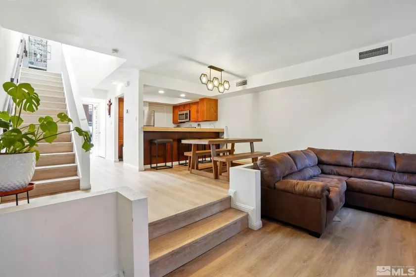 4185 Baker Ln, Reno, Nevada 89509, 2 Bedrooms Bedrooms, ,2 BathroomsBathrooms,Residential,For Sale,Baker Ln,250005569