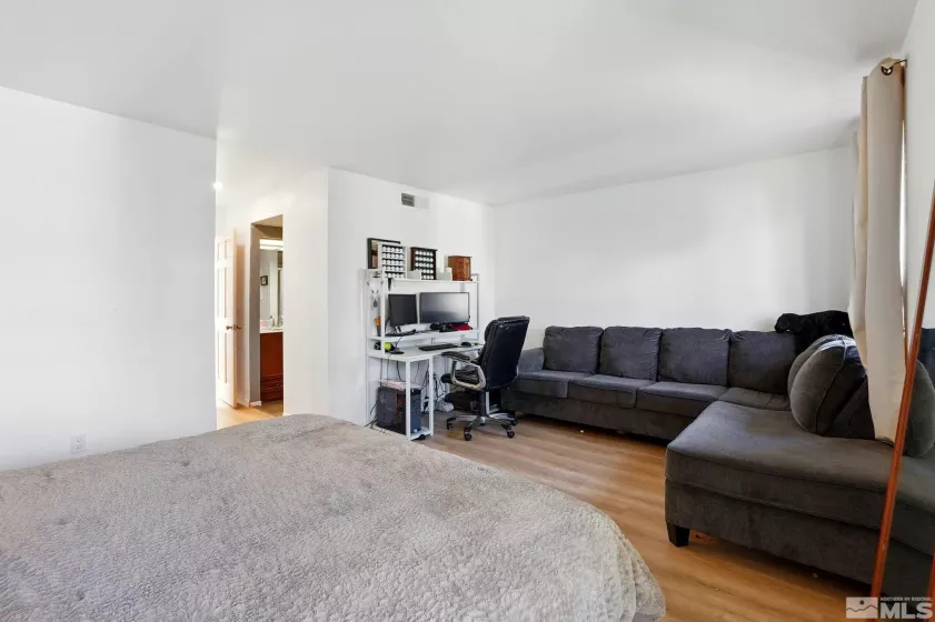 4185 Baker Ln, Reno, Nevada 89509, 2 Bedrooms Bedrooms, ,2 BathroomsBathrooms,Residential,For Sale,Baker Ln,250005569