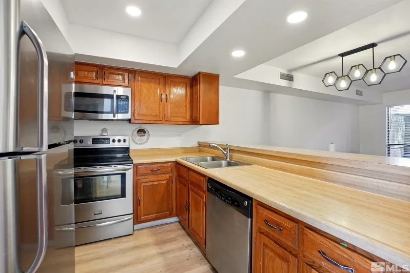 4185 Baker Ln, Reno, Nevada 89509, 2 Bedrooms Bedrooms, ,2 BathroomsBathrooms,Residential,For Sale,Baker Ln,250005569