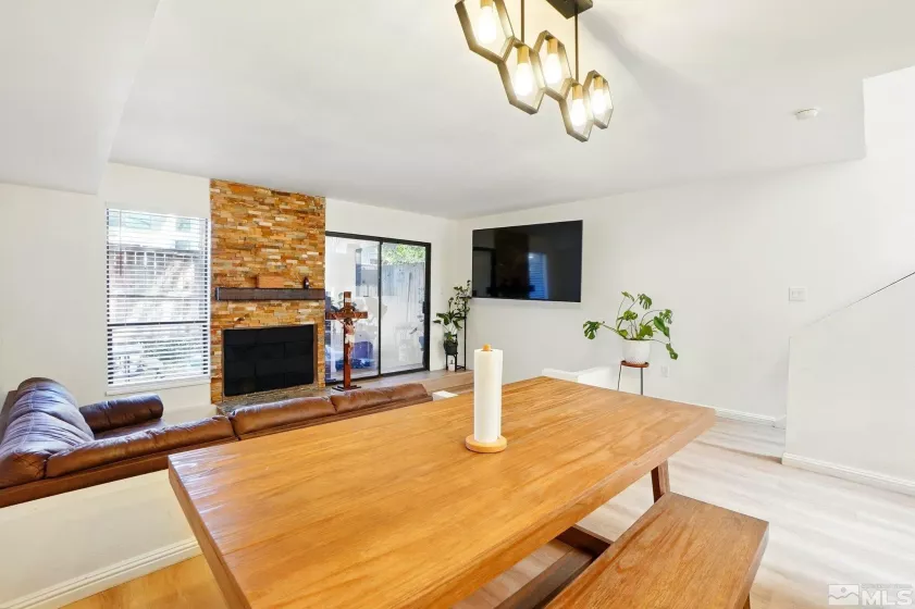 4185 Baker Ln, Reno, Nevada 89509, 2 Bedrooms Bedrooms, ,2 BathroomsBathrooms,Residential,For Sale,Baker Ln,250005569