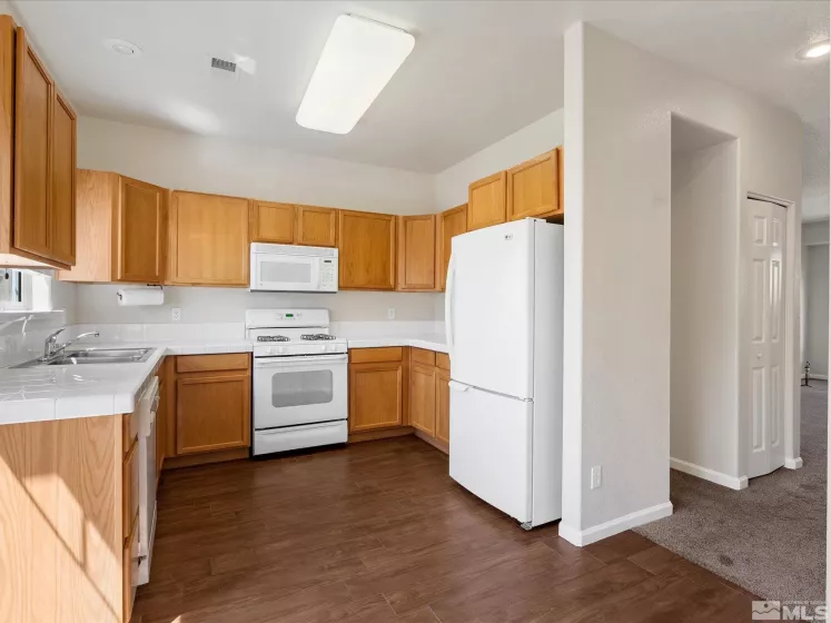 4685 Sarah Beth Ln, Reno, Nevada 89503, 2 Bedrooms Bedrooms, ,2 BathroomsBathrooms,Residential,For Sale,Sarah Beth Ln,250005574