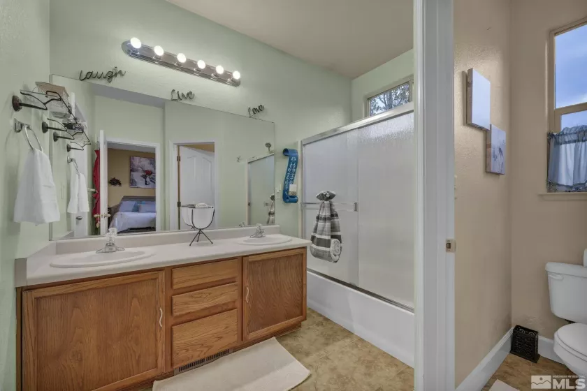 2721 Harding way, Reno, Nevada 89503, 3 Bedrooms Bedrooms, ,2 BathroomsBathrooms,Residential,For Sale,Harding way,250005575