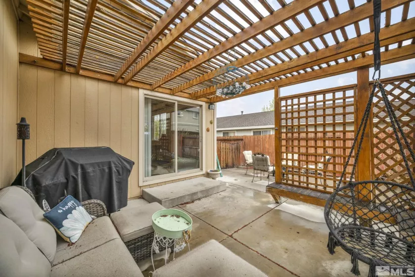 2721 Harding way, Reno, Nevada 89503, 3 Bedrooms Bedrooms, ,2 BathroomsBathrooms,Residential,For Sale,Harding way,250005575