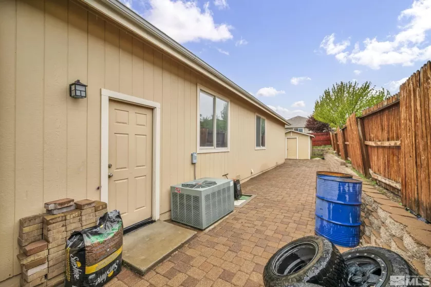 2721 Harding way, Reno, Nevada 89503, 3 Bedrooms Bedrooms, ,2 BathroomsBathrooms,Residential,For Sale,Harding way,250005575