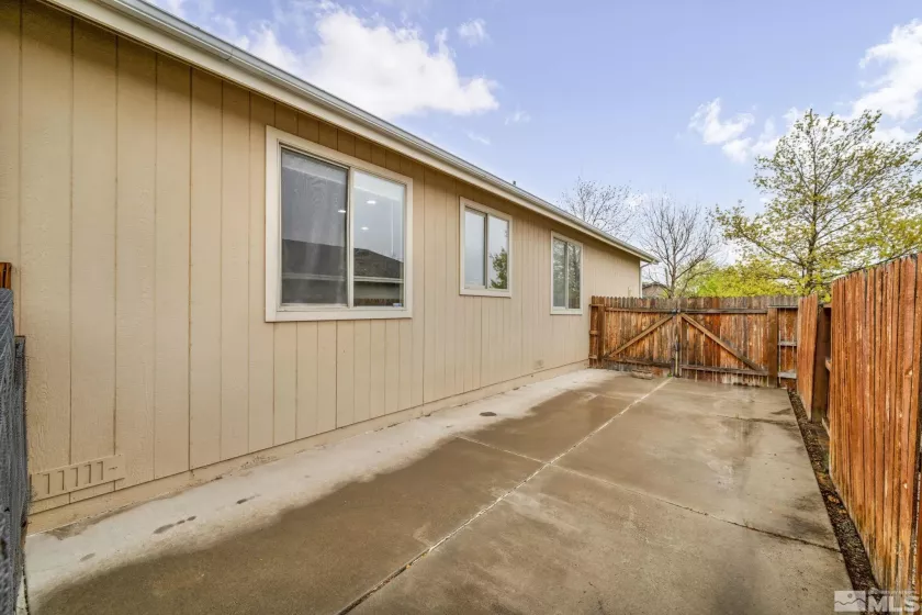 2721 Harding way, Reno, Nevada 89503, 3 Bedrooms Bedrooms, ,2 BathroomsBathrooms,Residential,For Sale,Harding way,250005575