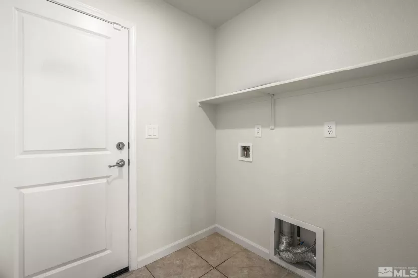 8971 Sagemoor Dr., Reno, Nevada 89506, 3 Bedrooms Bedrooms, ,2 BathroomsBathrooms,Residential,For Sale,Sagemoor Dr.,250005584