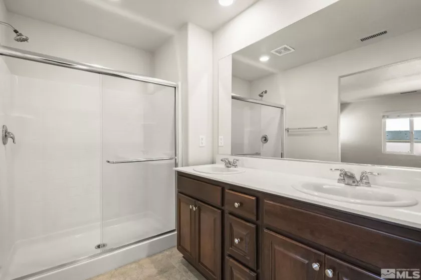 8971 Sagemoor Dr., Reno, Nevada 89506, 3 Bedrooms Bedrooms, ,2 BathroomsBathrooms,Residential,For Sale,Sagemoor Dr.,250005584