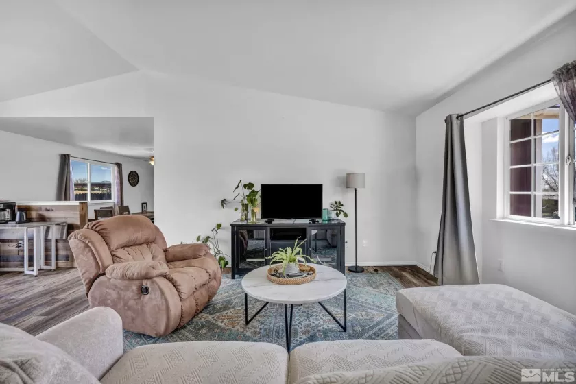 10205 Shenandoah Dr, Reno, Nevada 89508, 4 Bedrooms Bedrooms, ,3 BathroomsBathrooms,Residential,For Sale,Shenandoah Dr,250005583