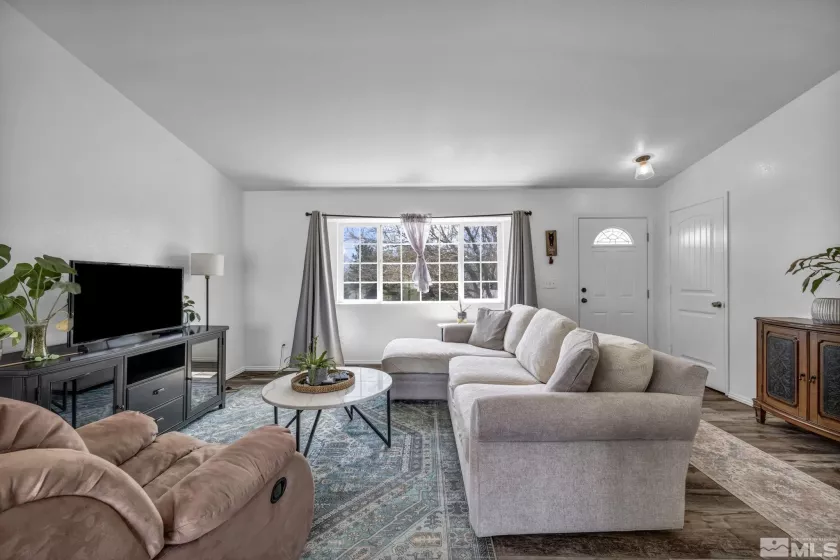 10205 Shenandoah Dr, Reno, Nevada 89508, 4 Bedrooms Bedrooms, ,3 BathroomsBathrooms,Residential,For Sale,Shenandoah Dr,250005583