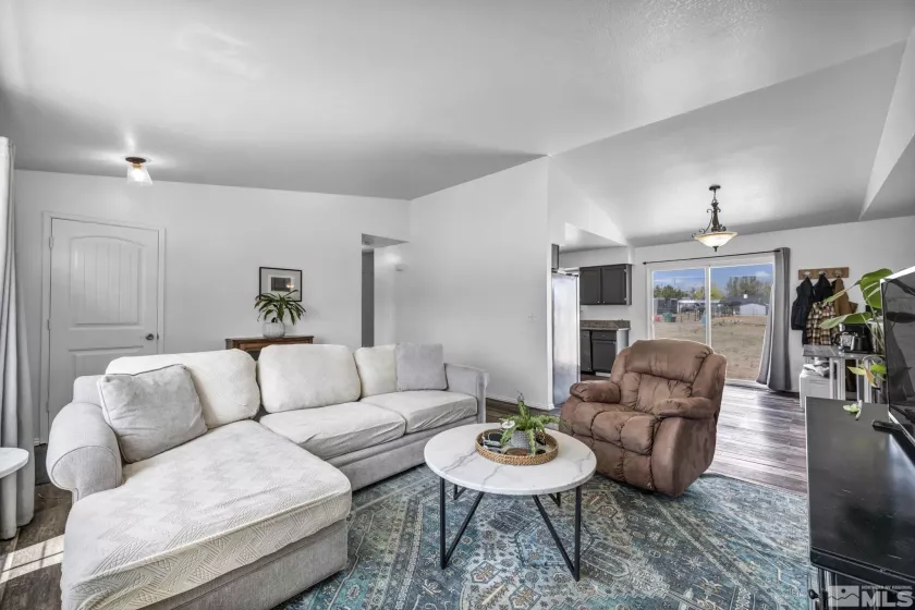 10205 Shenandoah Dr, Reno, Nevada 89508, 4 Bedrooms Bedrooms, ,3 BathroomsBathrooms,Residential,For Sale,Shenandoah Dr,250005583