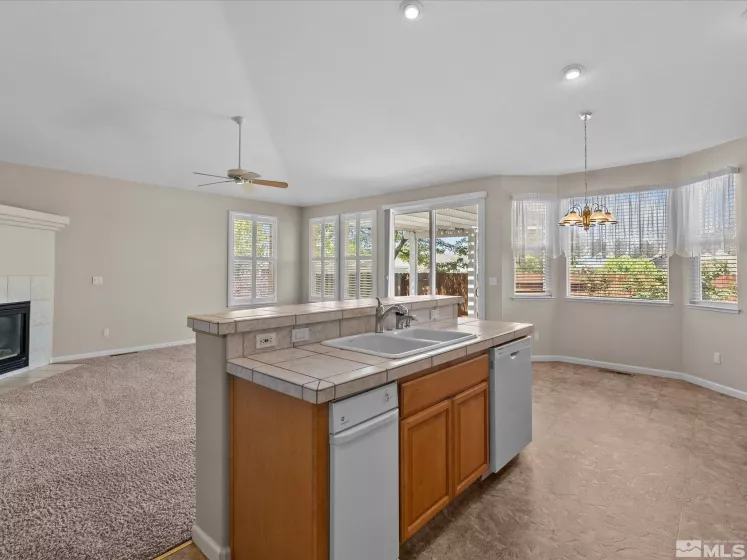 1850 Almonte Court, Sparks, Nevada 89436, 4 Bedrooms Bedrooms, ,2 BathroomsBathrooms,Residential,For Sale,Almonte Court,250005592
