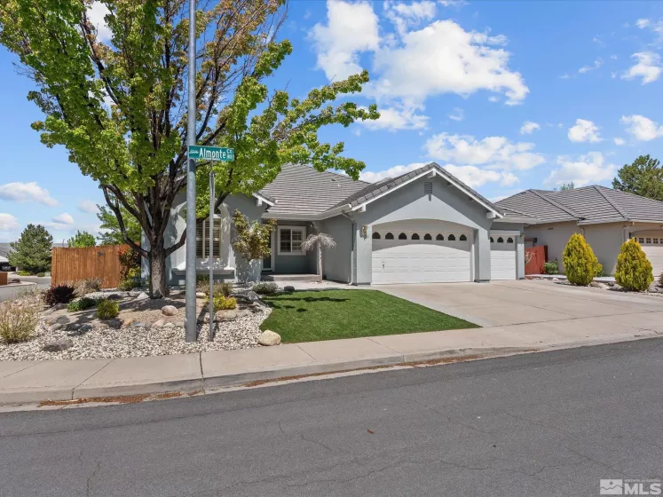 1850 Almonte Court, Sparks, Nevada 89436, 4 Bedrooms Bedrooms, ,2 BathroomsBathrooms,Residential,For Sale,Almonte Court,250005592
