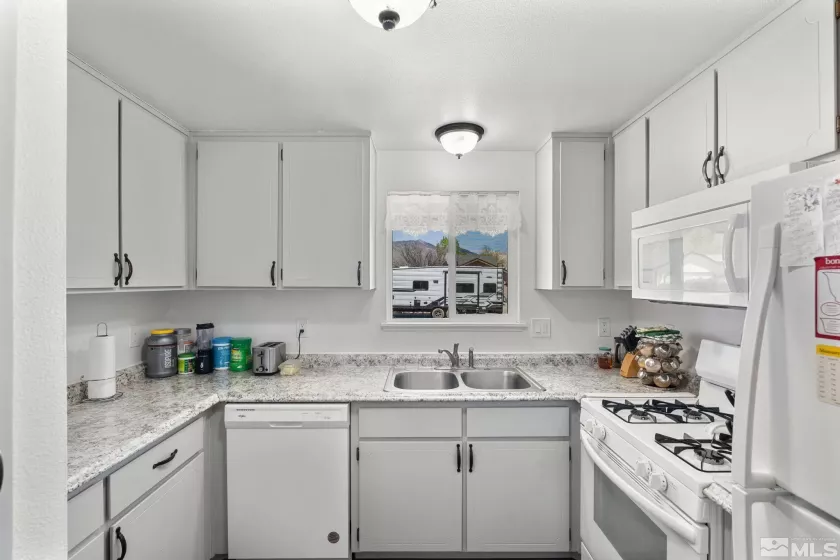 229 Gordon Lane, Dayton, Nevada 89403, 3 Bedrooms Bedrooms, ,2 BathroomsBathrooms,Residential,For Sale,Gordon Lane,250005606