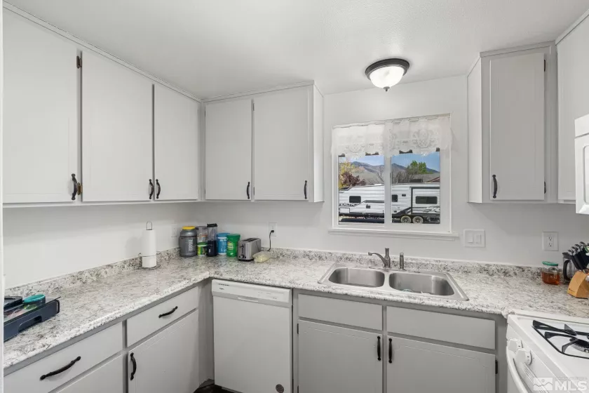 229 Gordon Lane, Dayton, Nevada 89403, 3 Bedrooms Bedrooms, ,2 BathroomsBathrooms,Residential,For Sale,Gordon Lane,250005606