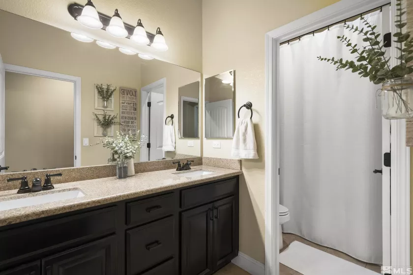 540 Clove Hitch Ct, Sparks, Nevada 89441, 4 Bedrooms Bedrooms, ,2 BathroomsBathrooms,Residential,For Sale,Clove Hitch Ct,250005610