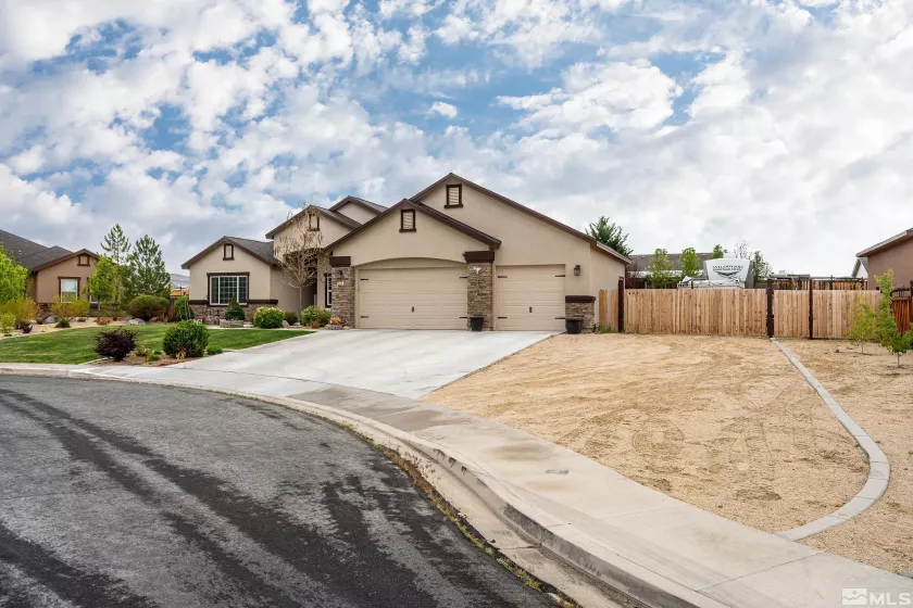 540 Clove Hitch Ct, Sparks, Nevada 89441, 4 Bedrooms Bedrooms, ,2 BathroomsBathrooms,Residential,For Sale,Clove Hitch Ct,250005610