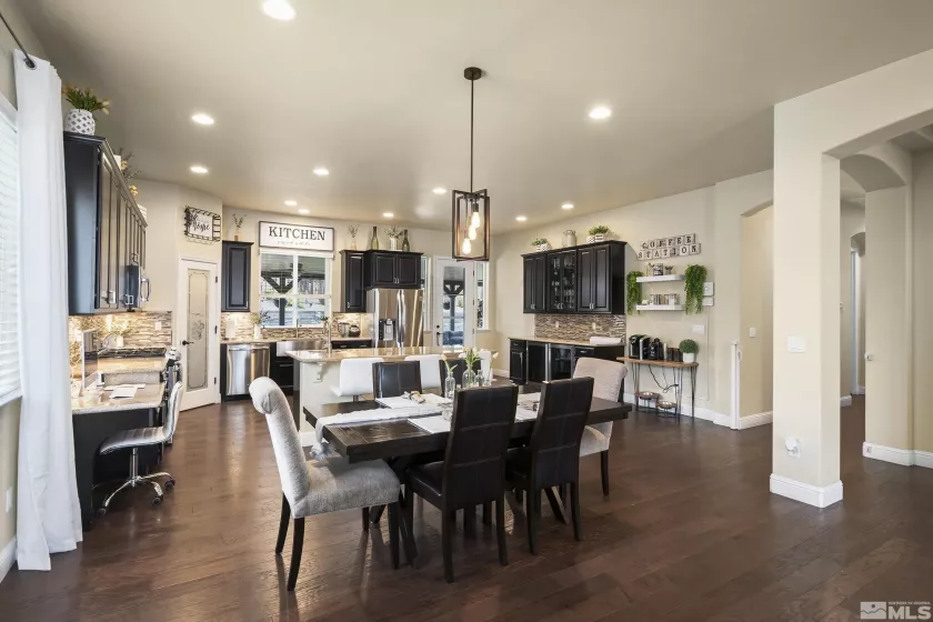 540 Clove Hitch Ct, Sparks, Nevada 89441, 4 Bedrooms Bedrooms, ,2 BathroomsBathrooms,Residential,For Sale,Clove Hitch Ct,250005610