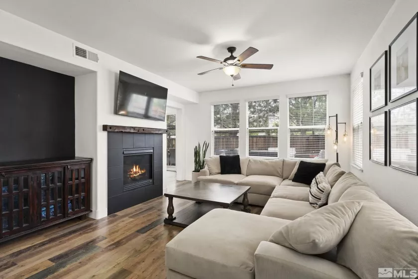 3890 Dominus Dr, Sparks, Nevada 89436, 3 Bedrooms Bedrooms, ,2 BathroomsBathrooms,Residential,For Sale,Dominus Dr,250005609