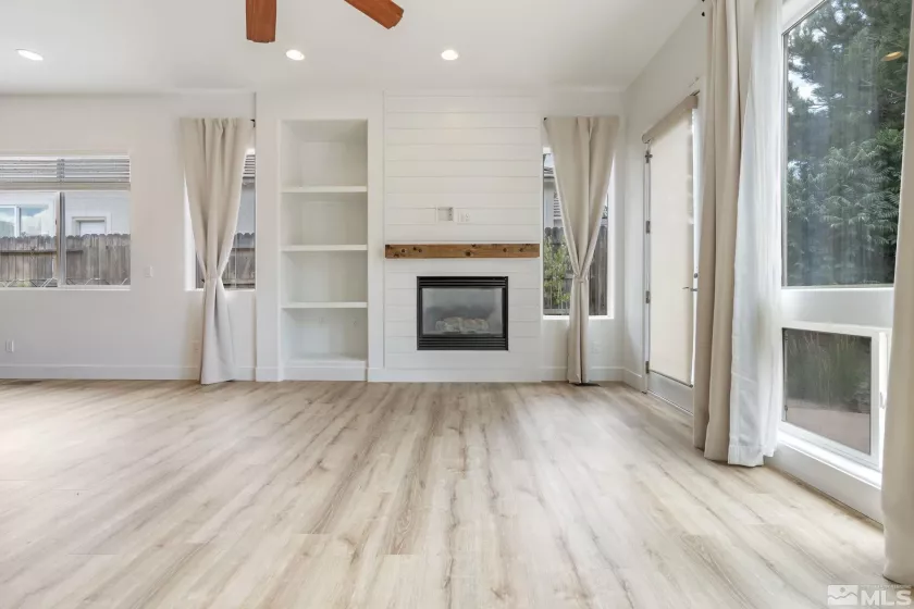 2705 Wind Feather Trl, Reno, Nevada 89511, 4 Bedrooms Bedrooms, ,2 BathroomsBathrooms,Residential,For Sale,Wind Feather Trl,250005611