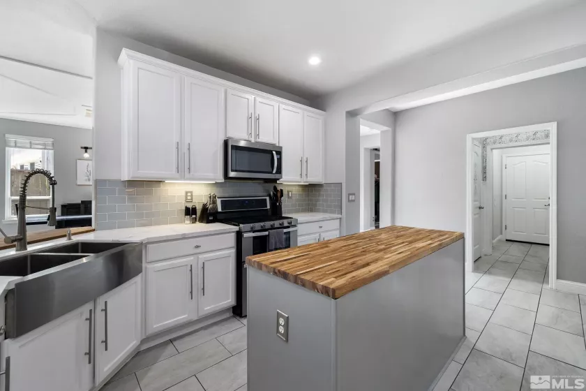 475 Sysonby Ct, Reno, Nevada 89521, 5 Bedrooms Bedrooms, ,3 BathroomsBathrooms,Residential,For Sale,Sysonby Ct,250005613