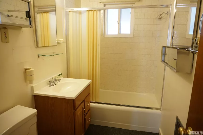 933 Cordone Ave, Reno, Nevada 89502, 3 Bedrooms Bedrooms, ,1 BathroomBathrooms,Residential,For Sale,Cordone Ave,250005614