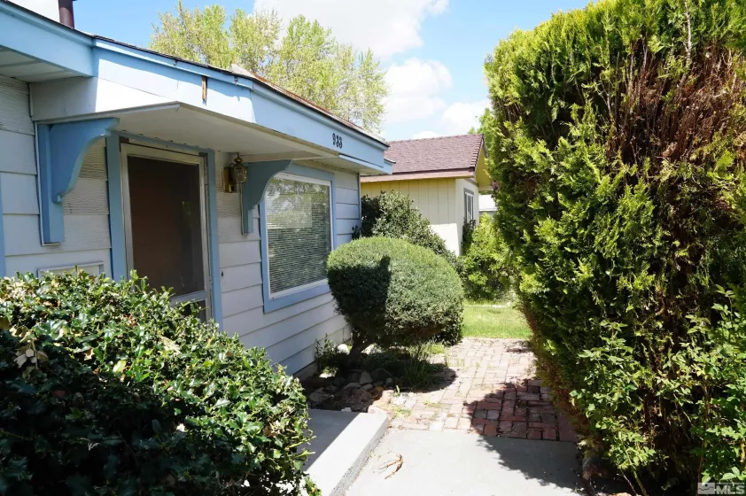 933 Cordone Ave, Reno, Nevada 89502, 3 Bedrooms Bedrooms, ,1 BathroomBathrooms,Residential,For Sale,Cordone Ave,250005614