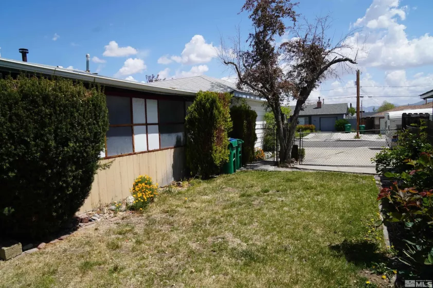 933 Cordone Ave, Reno, Nevada 89502, 3 Bedrooms Bedrooms, ,1 BathroomBathrooms,Residential,For Sale,Cordone Ave,250005614