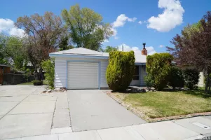 933 Cordone Ave, Reno, Nevada 89502, 3 Bedrooms Bedrooms, ,1 BathroomBathrooms,Residential,For Sale,Cordone Ave,250005614
