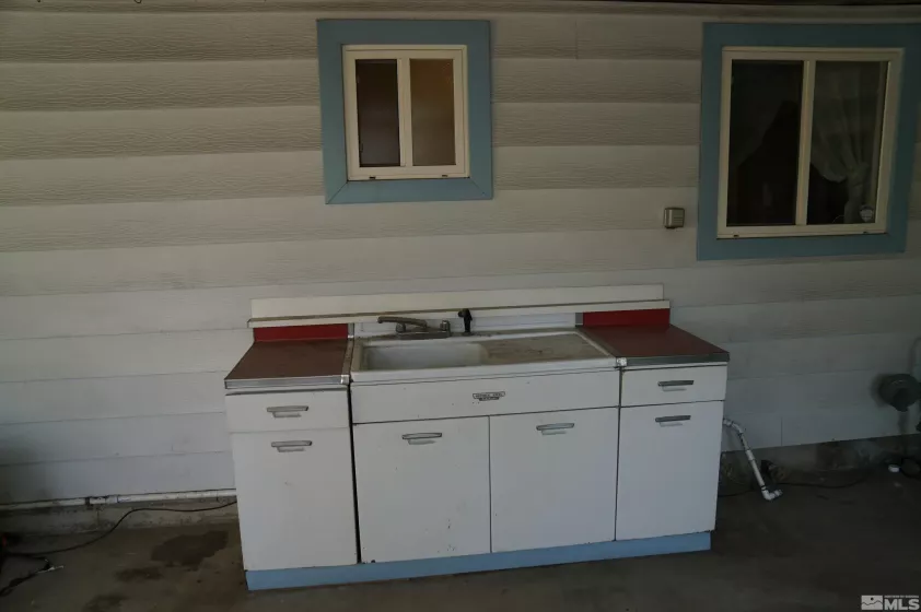 933 Cordone Ave, Reno, Nevada 89502, 3 Bedrooms Bedrooms, ,1 BathroomBathrooms,Residential,For Sale,Cordone Ave,250005614
