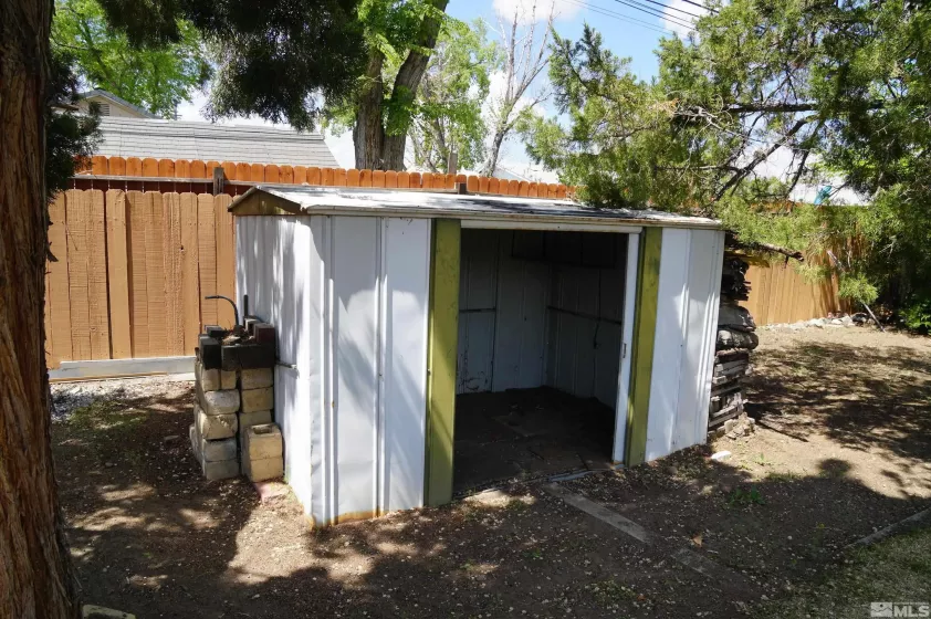 933 Cordone Ave, Reno, Nevada 89502, 3 Bedrooms Bedrooms, ,1 BathroomBathrooms,Residential,For Sale,Cordone Ave,250005614