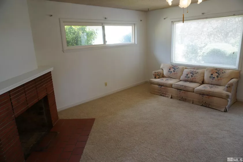 933 Cordone Ave, Reno, Nevada 89502, 3 Bedrooms Bedrooms, ,1 BathroomBathrooms,Residential,For Sale,Cordone Ave,250005614