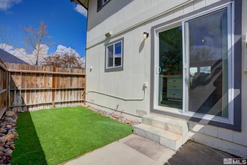 1488 Douglas Ave, Gardnerville, Nevada 89410, 2 Bedrooms Bedrooms, ,1 BathroomBathrooms,Residential,For Sale,Douglas Ave,250005633