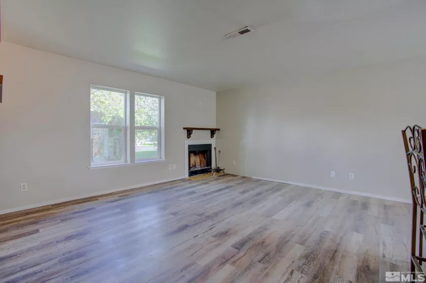 1488 Douglas Ave, Gardnerville, Nevada 89410, 2 Bedrooms Bedrooms, ,1 BathroomBathrooms,Residential,For Sale,Douglas Ave,250005633