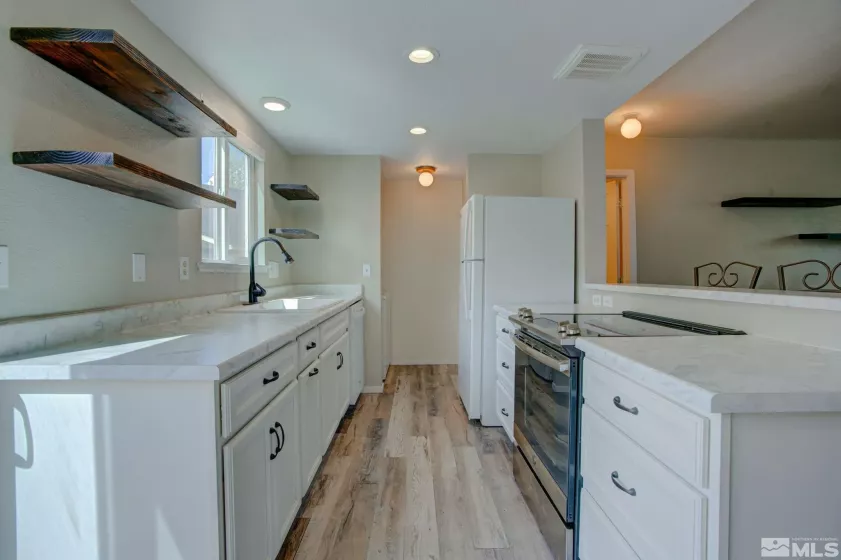 1488 Douglas Ave, Gardnerville, Nevada 89410, 2 Bedrooms Bedrooms, ,1 BathroomBathrooms,Residential,For Sale,Douglas Ave,250005633
