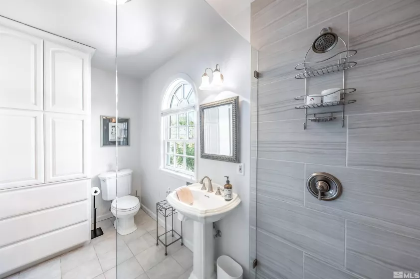 275 Urban Rd, Reno, Nevada 89509, 3 Bedrooms Bedrooms, ,2 BathroomsBathrooms,Residential,For Sale,Urban Rd,250005636