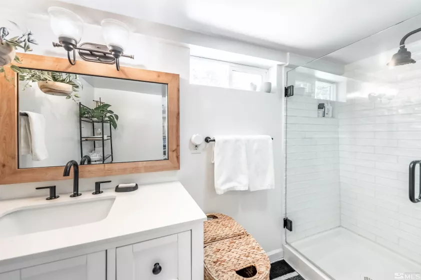275 Urban Rd, Reno, Nevada 89509, 3 Bedrooms Bedrooms, ,2 BathroomsBathrooms,Residential,For Sale,Urban Rd,250005636