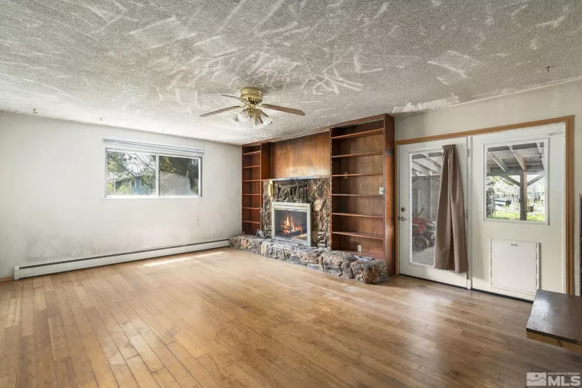 22855 Carriage Dr, Reno, Nevada 89521, 3 Bedrooms Bedrooms, ,2 BathroomsBathrooms,Residential,For Sale,Carriage Dr,250005642