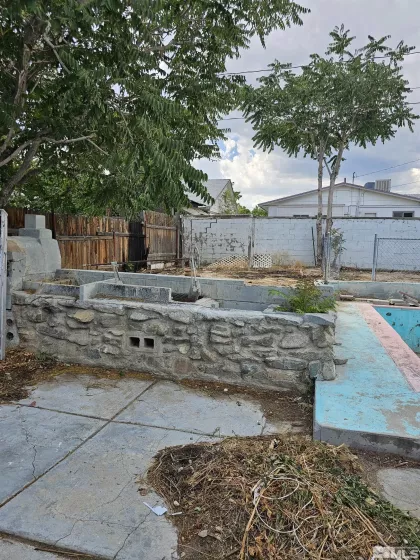 116 English St, Hawthorne, Nevada 89415, 3 Bedrooms Bedrooms, ,2 BathroomsBathrooms,Residential,For Sale,English St,240009039