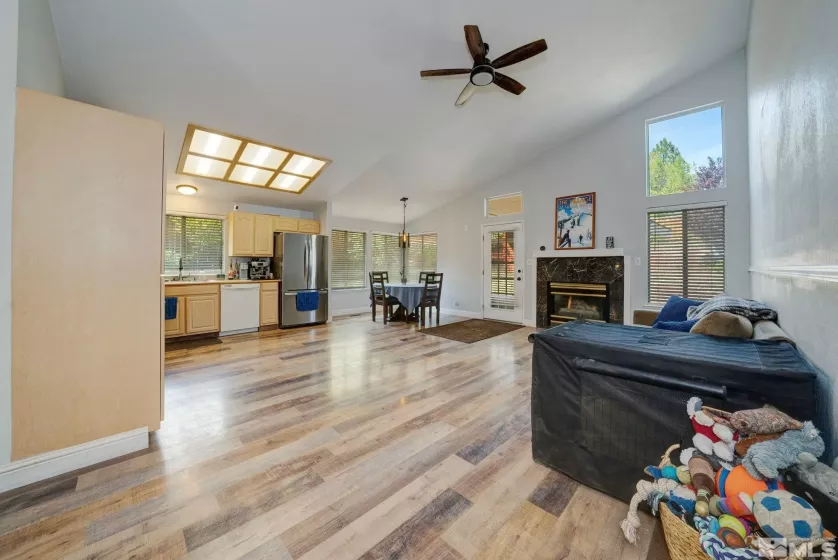 1830 Lakeland Hills Drive, Reno, Nevada 89523, 3 Bedrooms Bedrooms, ,2 BathroomsBathrooms,Residential,For Sale,Lakeland Hills Drive,250005685